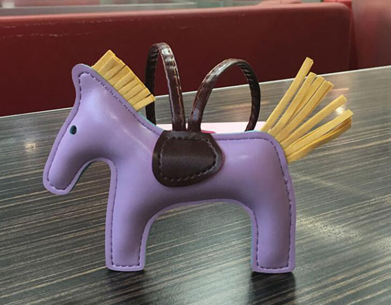 EUBfree 10pcs PU Leather Horse Keychain Animal Key Chain Women Bag Backpack Handbag Tassel Keychain Charm Pendant Accessories
EUBfree 10pcs PU Leather Horse Keychain Animal Key Chain Women Bag Backpack Handbag Tassel Keychain Charm Pendant Accessories