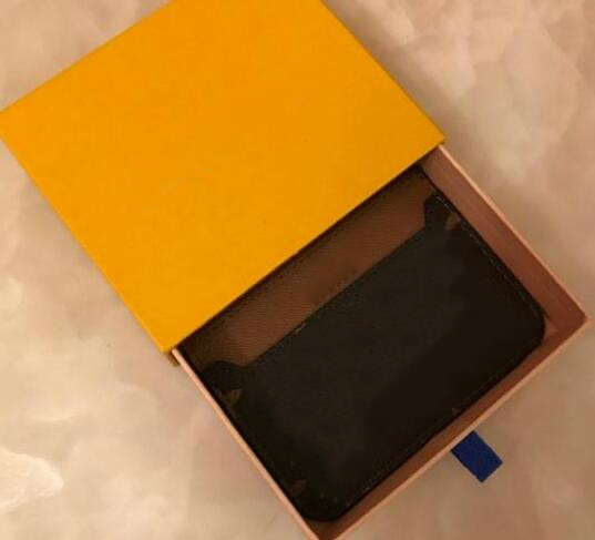 2019 hot classic big designer men and women long wallet large capacity high quality PU belt box logo key case, With box
2019 hot classic big designer men and women long wallet large capacity high quality PU belt box logo key case, With box