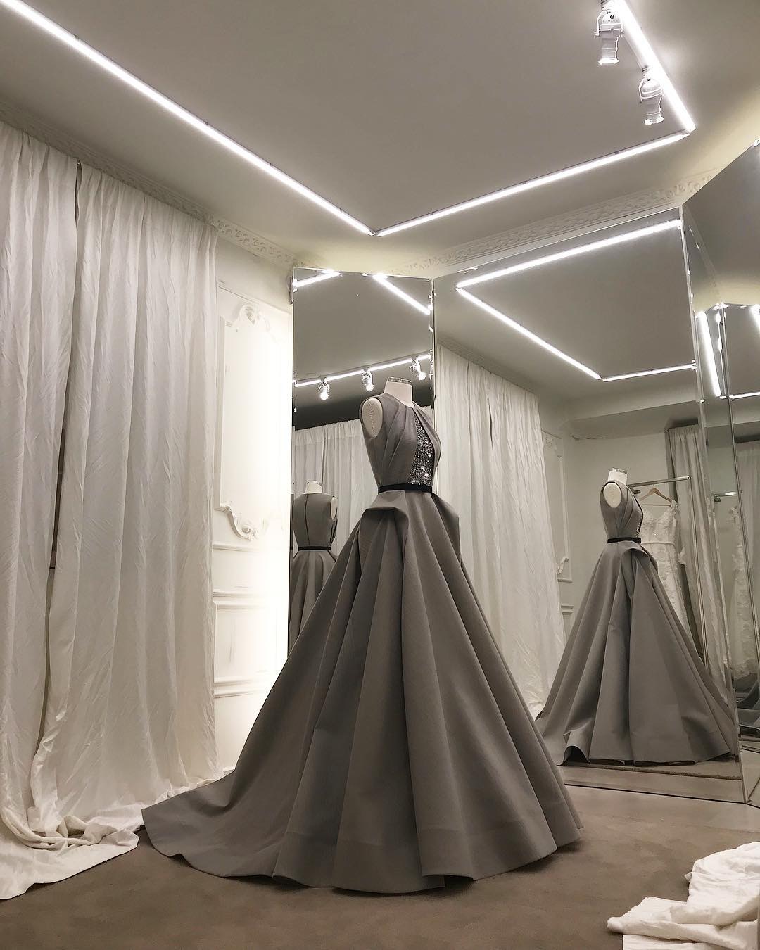 2020 Real Image Grey Prom Dresses Jewel Neck A Line Ruffles Satin Evening Gowns Custom Made Sweep Train Formal Dress Party Wear