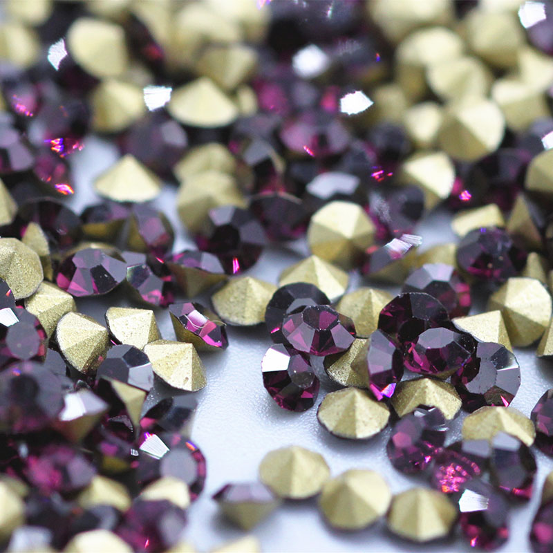 Top Quality Round Mixed Size Rhinestone Flash Pointback Crystal Nail Art For Apparel Hot Back Rhinestone DIY Clothing Decoration
Top Quality Round Mixed Size Rhinestone Flash Pointback Crystal Nail Art For Apparel Hot Back Rhinestone DIY Clothing Decoration