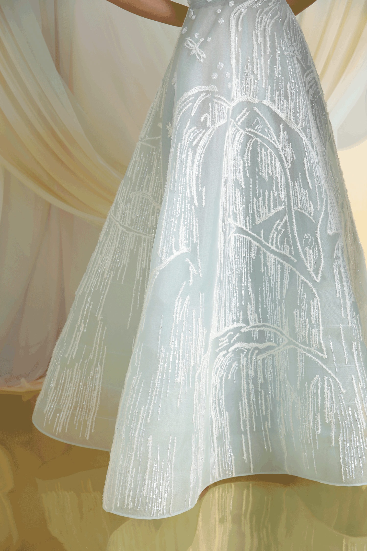 2019 Azzi&Osta Sage Prom Dresses Tulle Off The Shoulder A Line Floor Length Evening Dress Embroidery Custom Made Arabic Formal Party Gowns