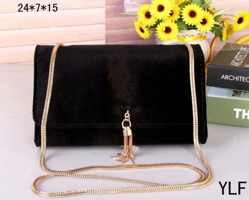 2021 new hot handbag shoulder bag High quality velvet tassel ladies chain shoulder bag Cross Body bag free shopping
2021 new hot handbag shoulder bag High quality velvet tassel ladies chain shoulder bag Cross Body bag free shopping