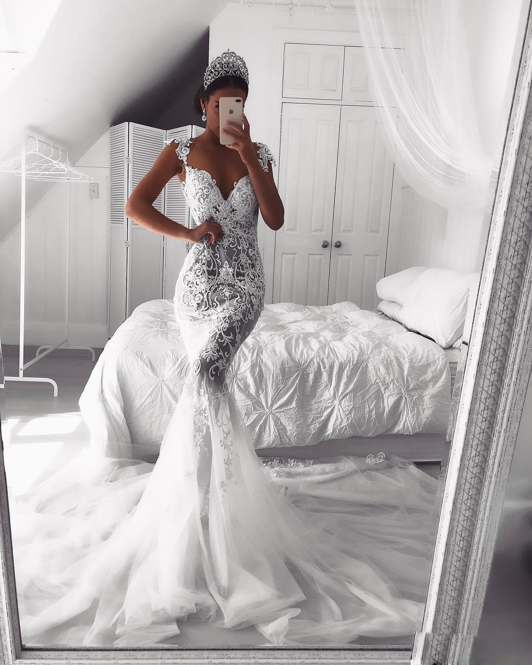 Elegant Mermaid Wedding Dresses Illusion Covered Buttons Back Lace Applique Chapel Train Custom Made Wedding Gown vestido de novia