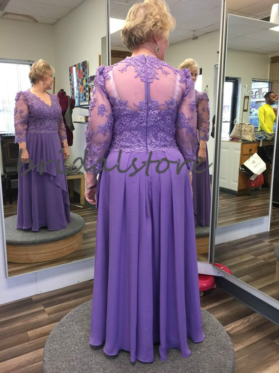 Plus Size Mother Of The Bride Dresses Lilac Sexy V Neck Floor Length Chiffon Evening Party Gowns Lace Long Sleeve Groom Mom Wear