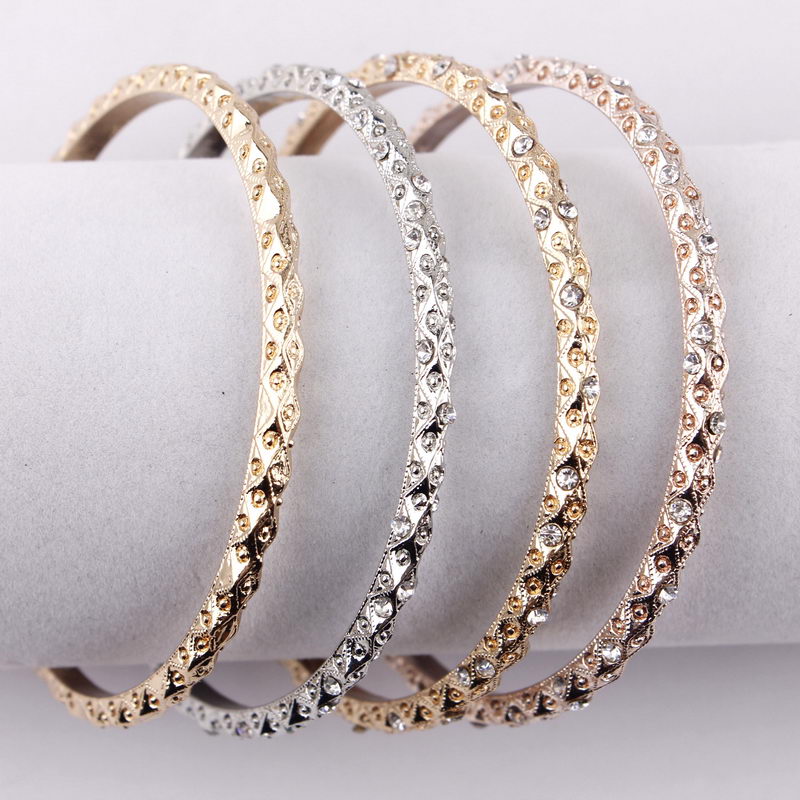 Pave Crystals Vintage Gold Rose Gold Silver Tone Bangle Sets Criticize Flower Women Cuff Bangle Bracelets
Pave Crystals Vintage Gold Rose Gold Silver Tone Bangle Sets Criticize Flower Women Cuff Bangle Bracelets