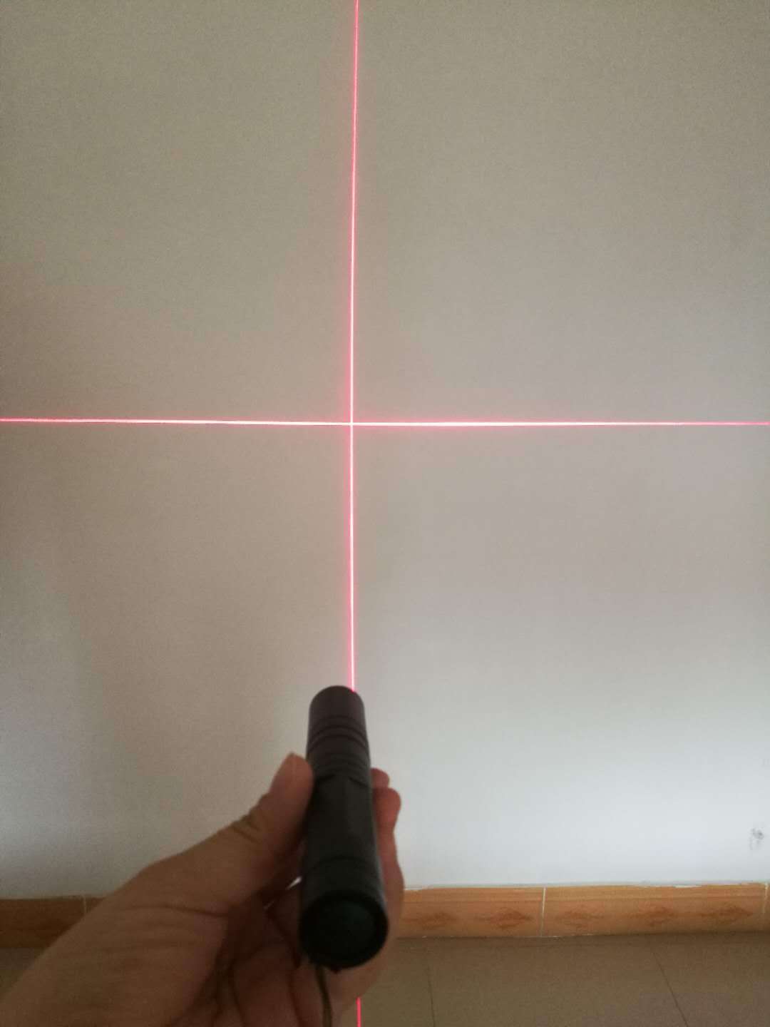 Crosshair Laser Flashlight Measurement Laser Flashlight Crosshair Positioning Light Marker
Crosshair Laser Flashlight Measurement Laser Flashlight Crosshair Positioning Light Marker
