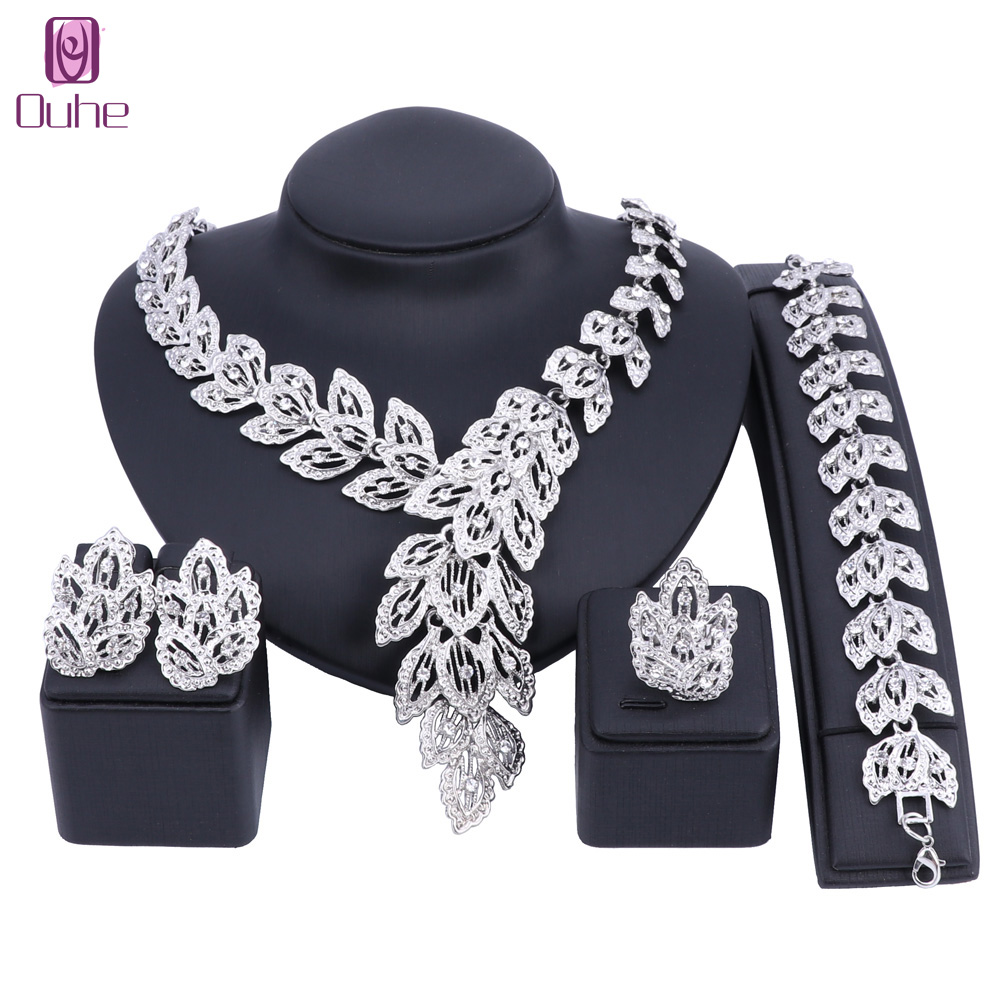Jewelry Sets For Women Fine Crystal Necklace Set African Beads Earrings Bracelet Ring Gold Color Wedding Dress Accessories
Jewelry Sets For Women Fine Crystal Necklace Set African Beads Earrings Bracelet Ring Gold Color Wedding Dress Accessories