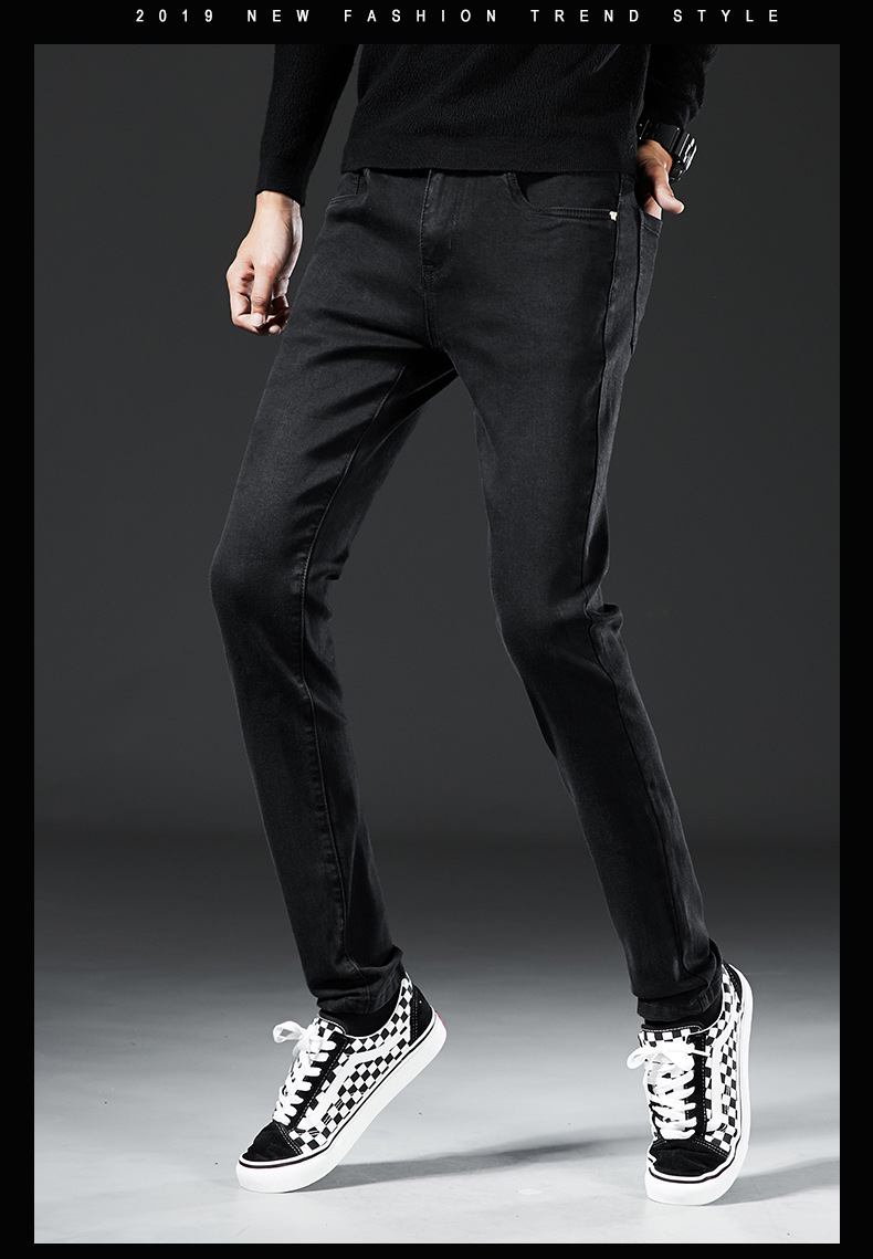 2021 Autumn New Mens Designer Patches Ripped Slim Fit jeans embroidery men straight Business Famous classic Casual Trousers 8927, Model 1
2021 Autumn New Mens Designer Patches Ripped Slim Fit jeans embroidery men straight Business Famous classic Casual Trousers 8927, Model 1
