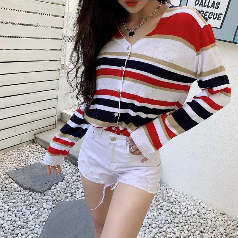 Striped Women Knitted Cardigans Spring Autumn Cardigan Women Casual Long Sleeve Tops V Neck Black White Striped Coat
Striped Women Knitted Cardigans Spring Autumn Cardigan Women Casual Long Sleeve Tops V Neck Black White Striped Coat
