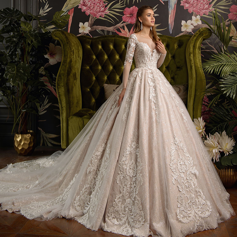 A Line Sparkly Lace Wedding Dresses Sheer Bateau Neck Long Sleeves Bridal Gowns Plus Size Appliqued Tulle Court Train Robe De Marie ppliqued