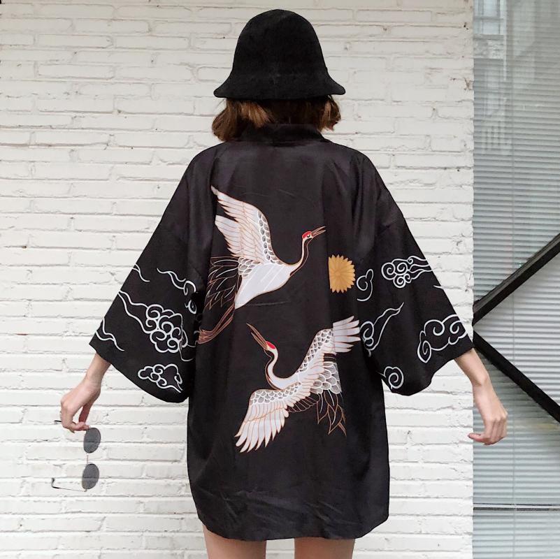 2020 New Autumn Black Loose Open Stitch Harujuku Women Shirts O-neck Three Quarter Animal Print Shirts
2020 New Autumn Black Loose Open Stitch Harujuku Women Shirts O-neck Three Quarter Animal Print Shirts