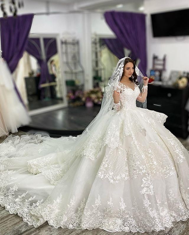 Spring 2020 Princess Long Sleeves Ball Gown Wedding Dresses High Quality Cathedral Long Tail Women Fashion Vestidos De Novia robe de mariage