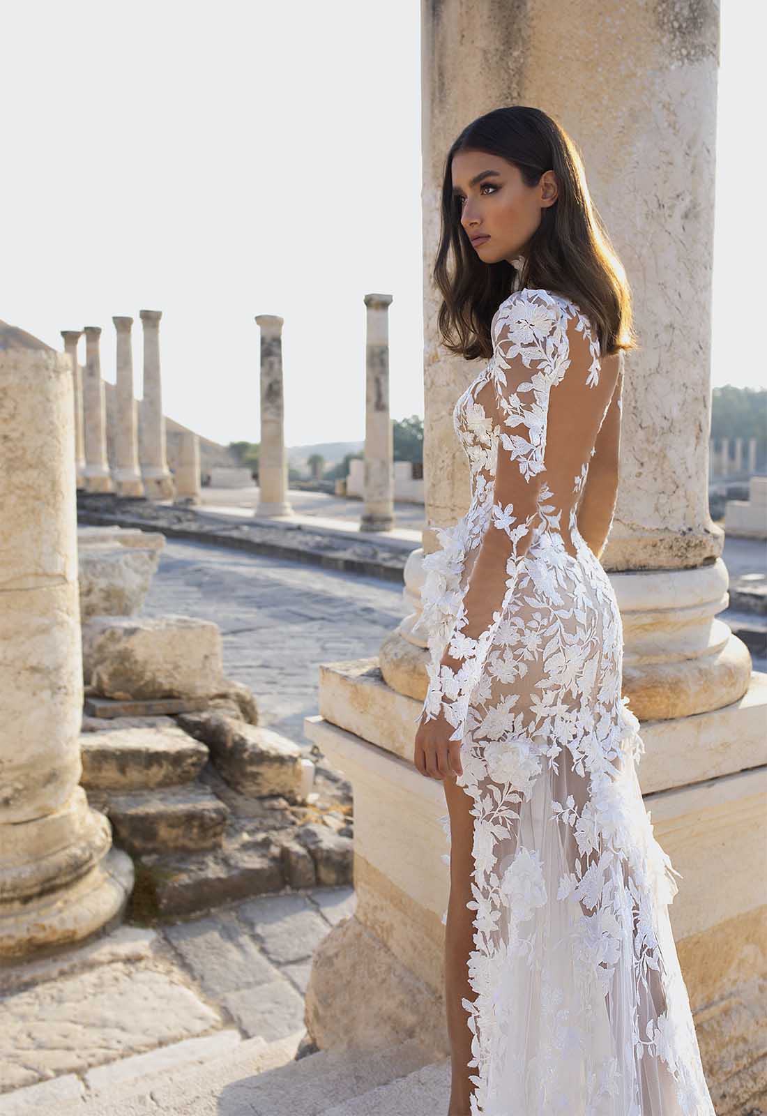 2020 Mermaid Wedding Dress With Detachable Train V Neck Appliqued Lumbar Bridal Gown Long Sleeves Sheer Back Ruffle Split Robes De Mariée