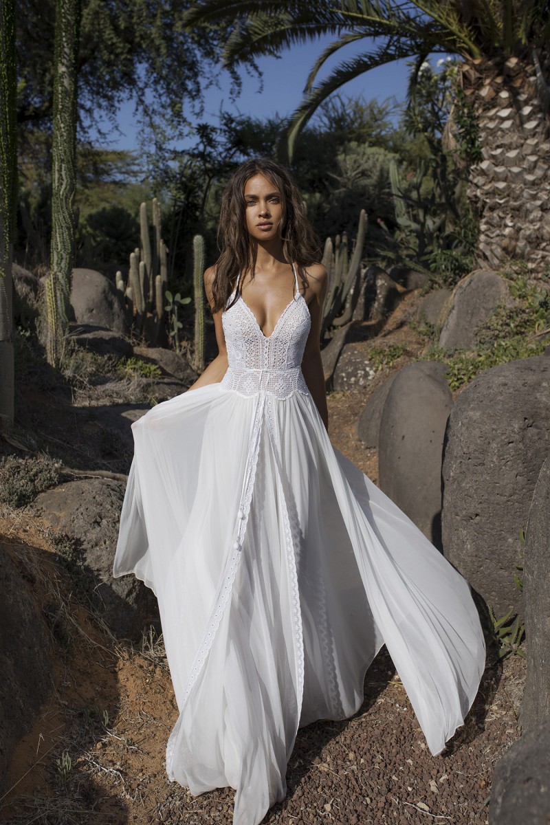 Asaf Dadush Bohemian Wedding Dresses With Wrap Long Sleeve Spaghetti Neck Bridal Gowns For Beach Gardens Cheap A Line Wedding Gowns