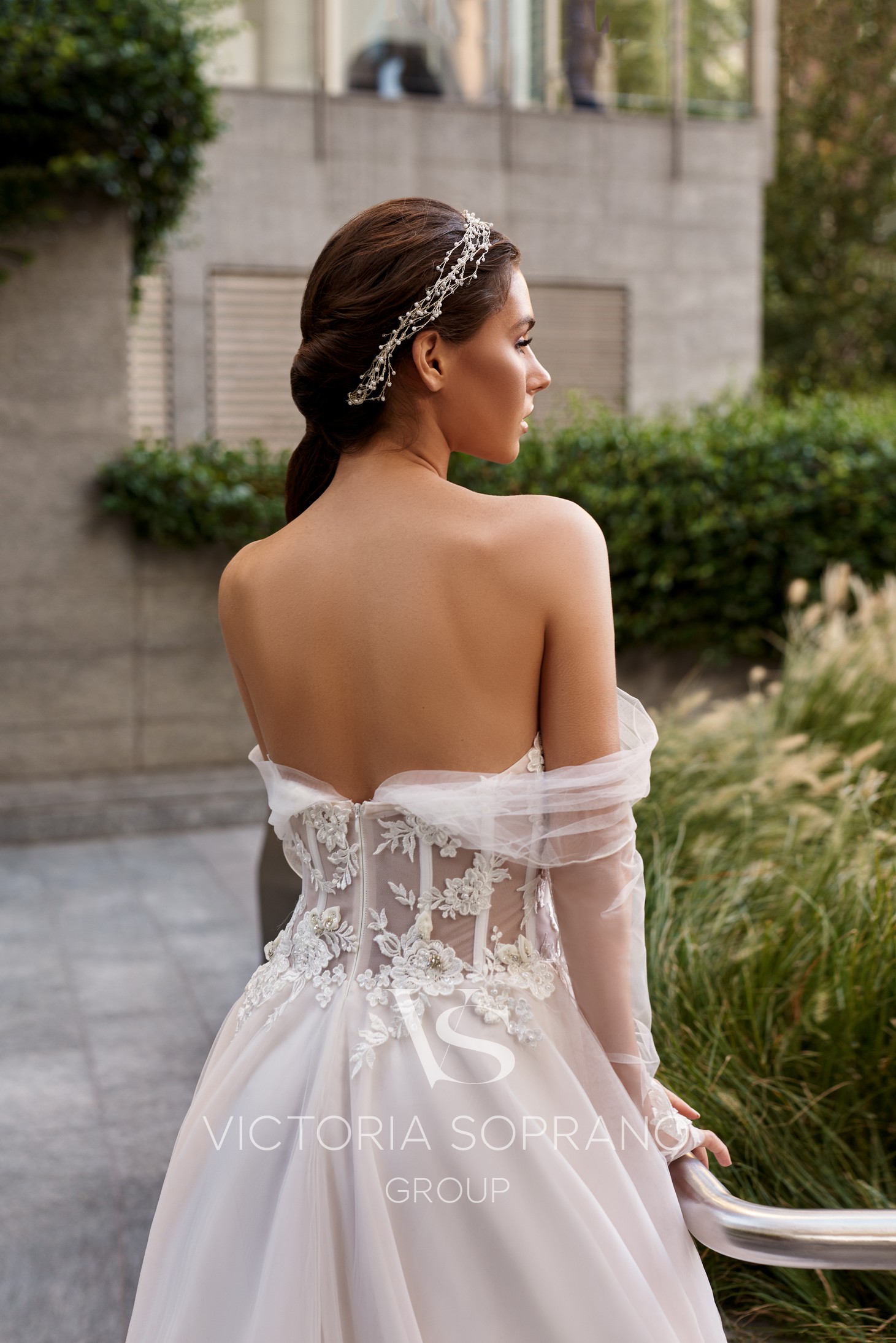 Lace Long Sleeve Wedding Dresses Applique A Line Off The Shoulder Boho Wedding Dress Sweep Train Bohemian Bridal Gowns Robes De Mariée