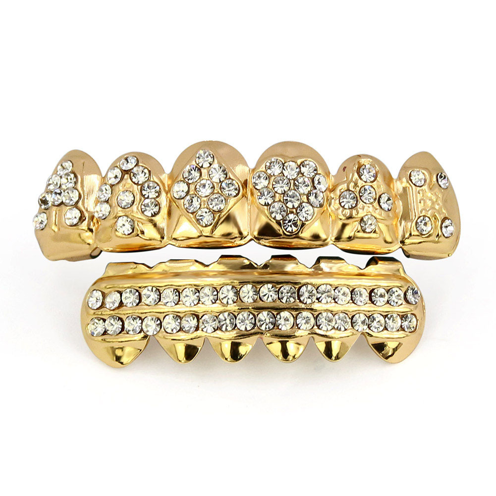 18K Real Gold Vampire Teeth Fang Grillz Punk Hip Hop CZ Cubic Zircon Poker Letters Iced Out Diamond Grills Braces Tooth Cap Rapper Jewelry for Cosplay