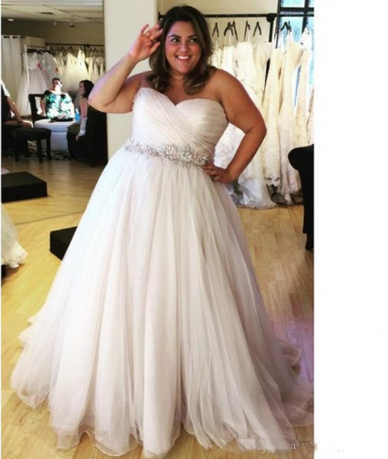 Fat Girl Plus Size Beach Wedding Dresses with Crystal Belt Pleated Sweetheart Backless Tulle Bridal Gowns vestido de noiva Modest