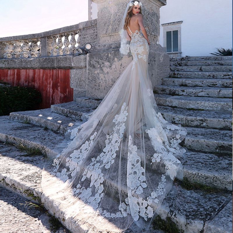 Mermaid Lace Attractive Wedding Dresses V Neck Appliqued Court Train Bridal Gowns Covered Buttons Trumpet Tulle Plus Size Robe De Marie