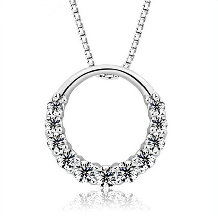 925 Sterling Sliver Hollow Circular Zircon Crystal Pendant Neckace For Women Gift Box Chain Choker
925 Sterling Sliver Hollow Circular Zircon Crystal Pendant Neckace For Women Gift Box Chain Choker