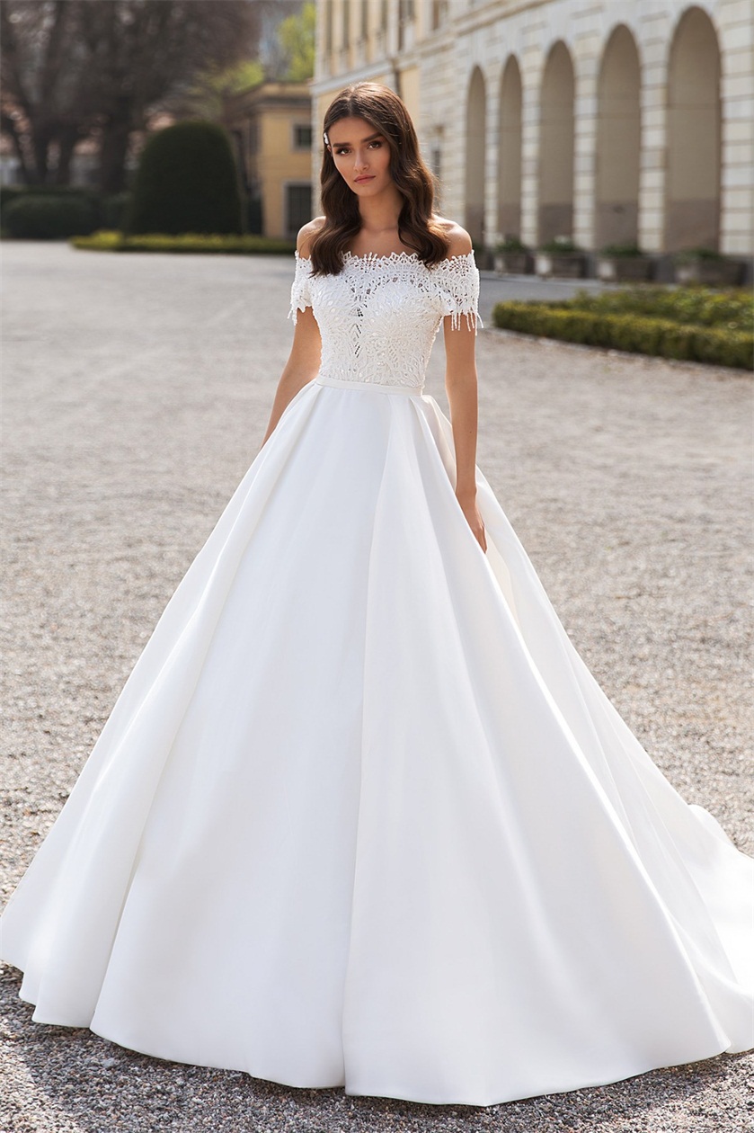 bateau wedding dress a line appliqued lace sleeveless bridal dress sweep train satin robes de marie