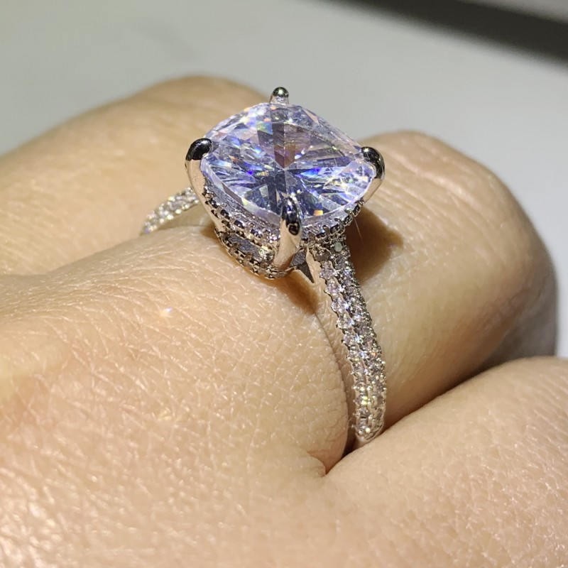 Sparkling Hot Sale New Arrival Luxury Jewelry 925 Sterling Silver Cushion Shape White Topaz CZ Diamond Pave Women Wedding Bridal Crown Ring