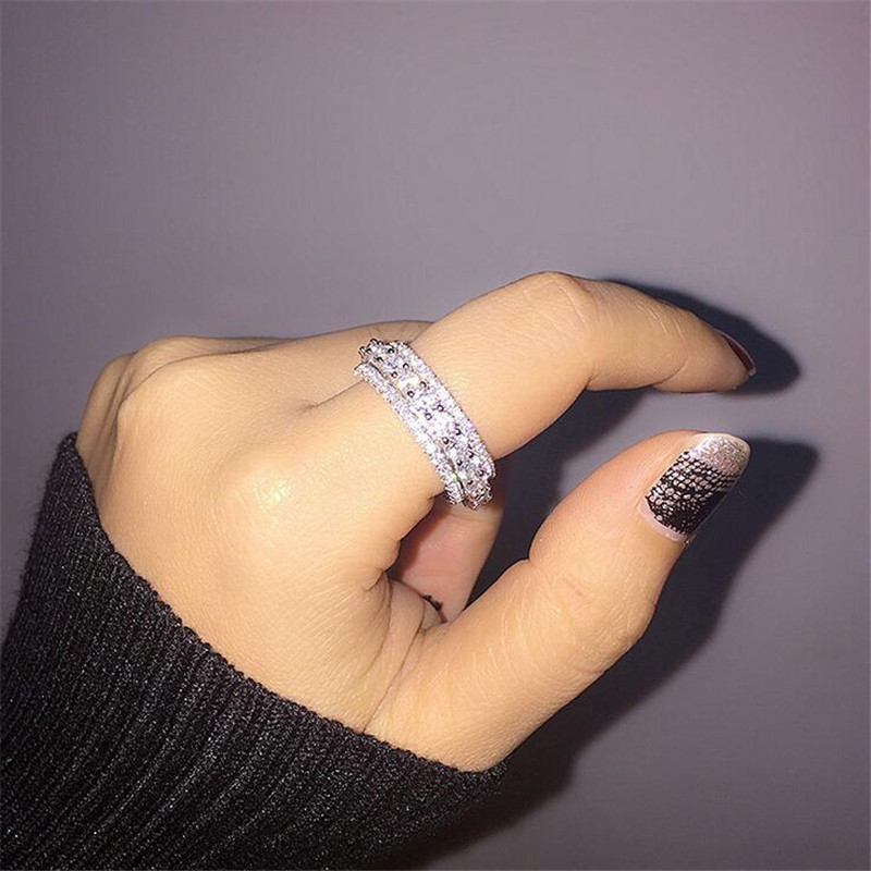 3 Style Rotatable Ring Luxury Jewelry Stunning 925 Sterling Silver Pave White Sapphire CZ Diamond Promise Women Wedding Band Rings Gift
3 Style Rotatable Ring Luxury Jewelry Stunning 925 Sterling Silver Pave White Sapphire CZ Diamond Promise Women Wedding Band Rings Gift