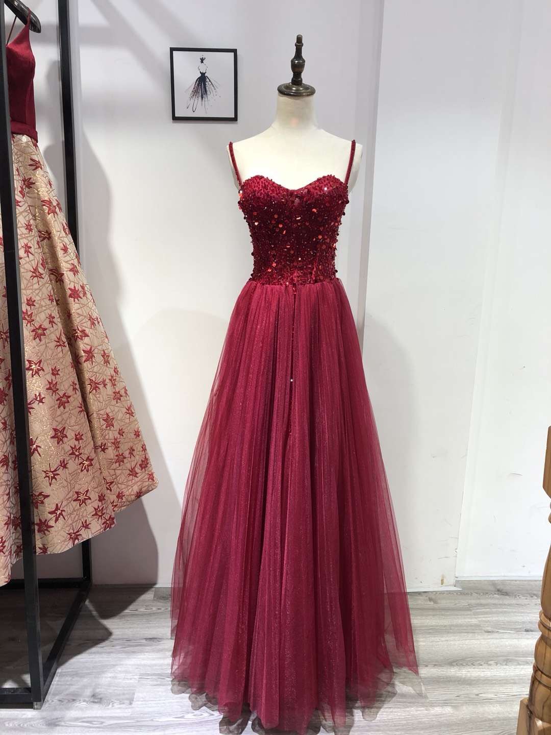 2019 Dark Red Evening Dresses Long Spaghetti Straps Sexy Prom Dress A-Line Beaded Tulle Cheap Women Party Formal Gowns