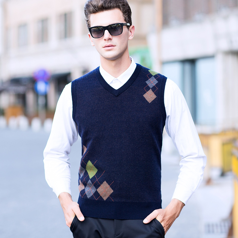 100% Wool Casual Vest Classic Design Men' V-neck Sleeveless Knitting Vest Men' Formal Plaid Sweater High-end Male' Clothing, Dark blue
100% Wool Casual Vest Classic Design Men' V-neck Sleeveless Knitting Vest Men' Formal Plaid Sweater High-end Male' Clothing, Dark blue