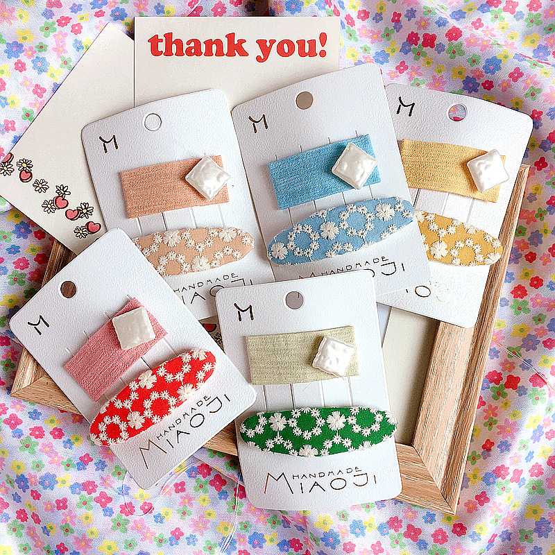 2020 New Korean Style Simple Child Hair Clip Color Ethnic Style Embroidery Oval Square BB Hair Pins for Girl Fashion Accessories
2020 New Korean Style Simple Child Hair Clip Color Ethnic Style Embroidery Oval Square BB Hair Pins for Girl Fashion Accessories