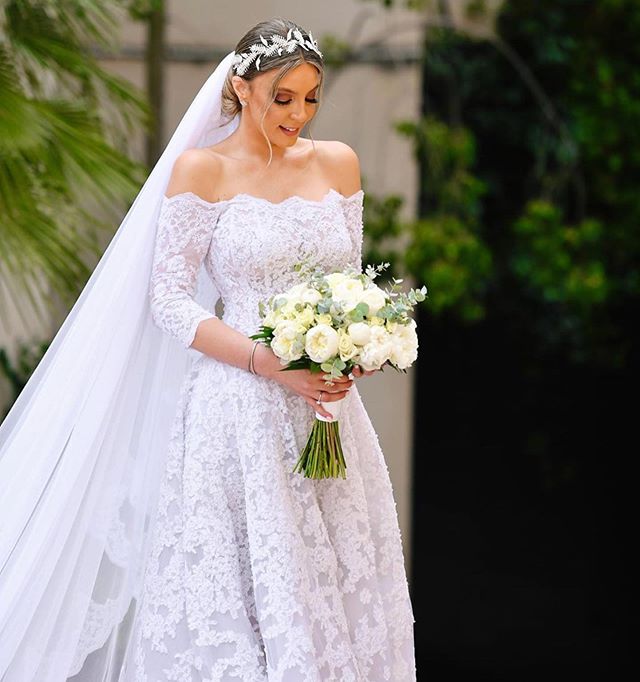 2020 Bateau Wedding Dresses Lace Tulle Applique Wedding Gowns A Line Sweep Train Bridal Gowns Abiti Da Sposa