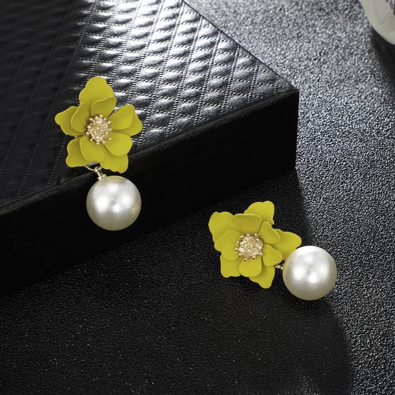 New Women Stylish Simple Flowers Temperament Wild Three-dimensional Pearl Earrings Jewelry Luscious ewelry Mujer Dropping
New Women Stylish Simple Flowers Temperament Wild Three-dimensional Pearl Earrings Jewelry Luscious ewelry Mujer Dropping
