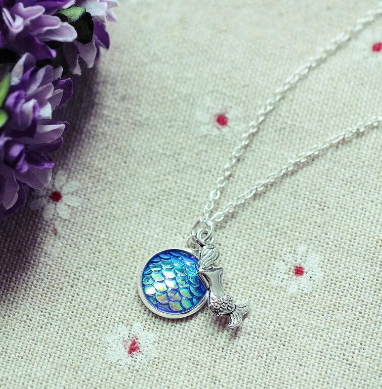 New Style Europe United States Popular Selling Fish Scales Time Small Mermaid Pendant Necklace Men Women Jewelry Friendship Gifts