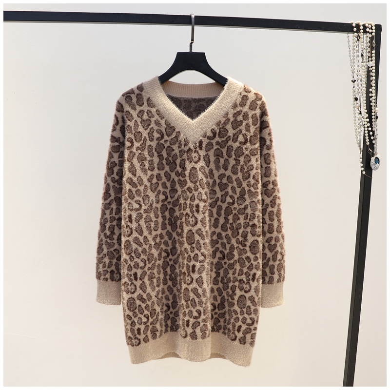 European and American style long leopard sweater female new fashion V-neck pullover water-like cashmere warm sweater, Shrimp red
European and American style long leopard sweater female new fashion V-neck pullover water-like cashmere warm sweater, Shrimp red