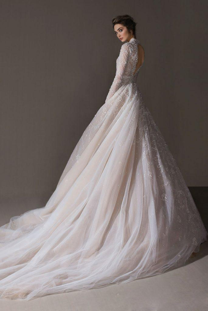 Backless Graceful Lace Wedding Dresses Deep V Neck Long Sleeves Bridal Gowns A Line Court Train Tulle Robe De Marie