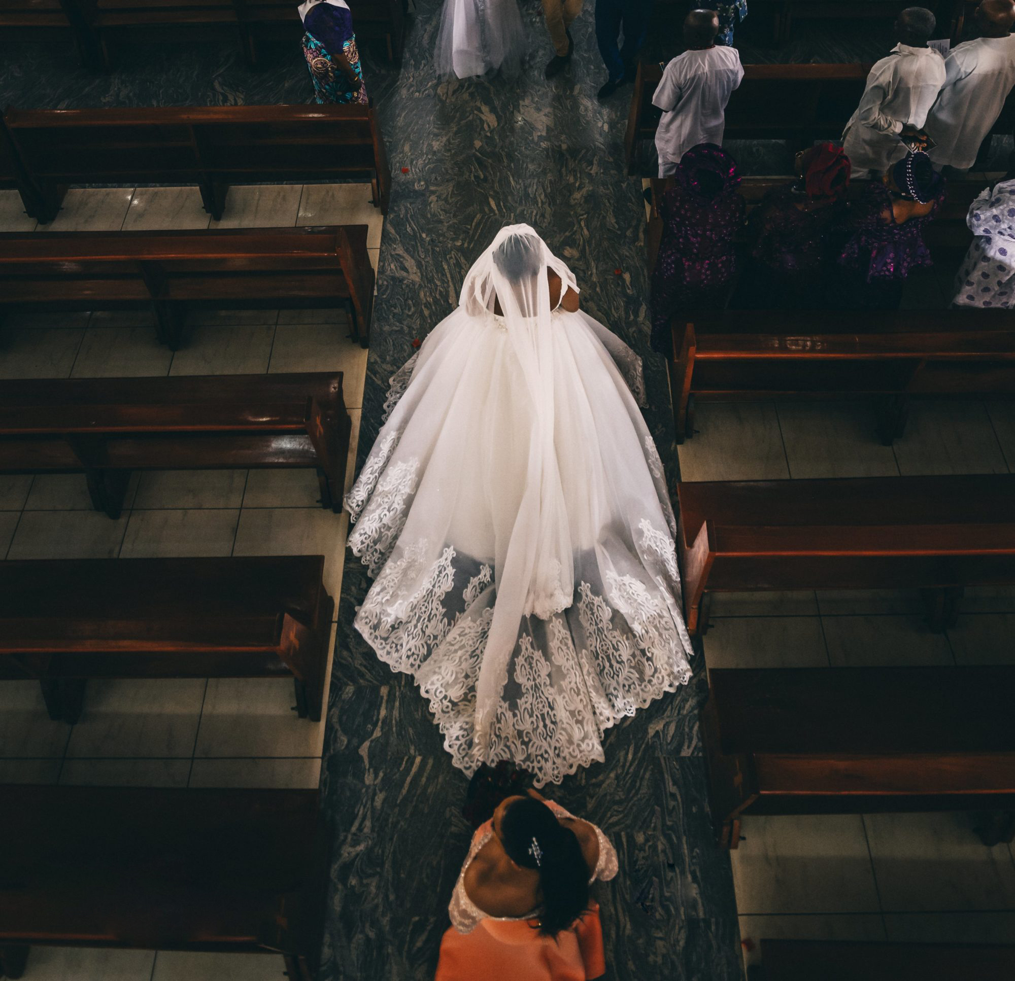 luxury lace ball gown wedding dresses bateau neck long sleeves lace white wedding dresses arabic bridal gowns custom