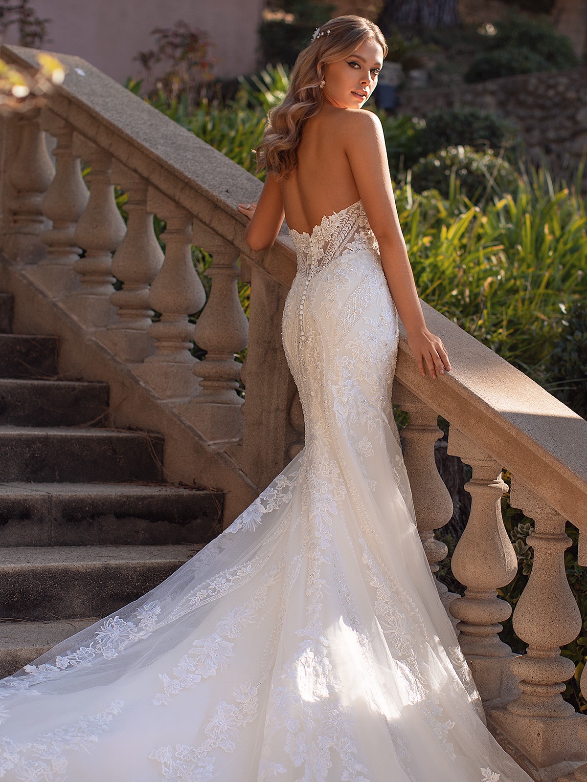 New Fashion Wedding Dresses Sexy Sweetheart Mermaid Lace Appliques Bridal Gowns Backless Sweep Train Beach Wedding Dress