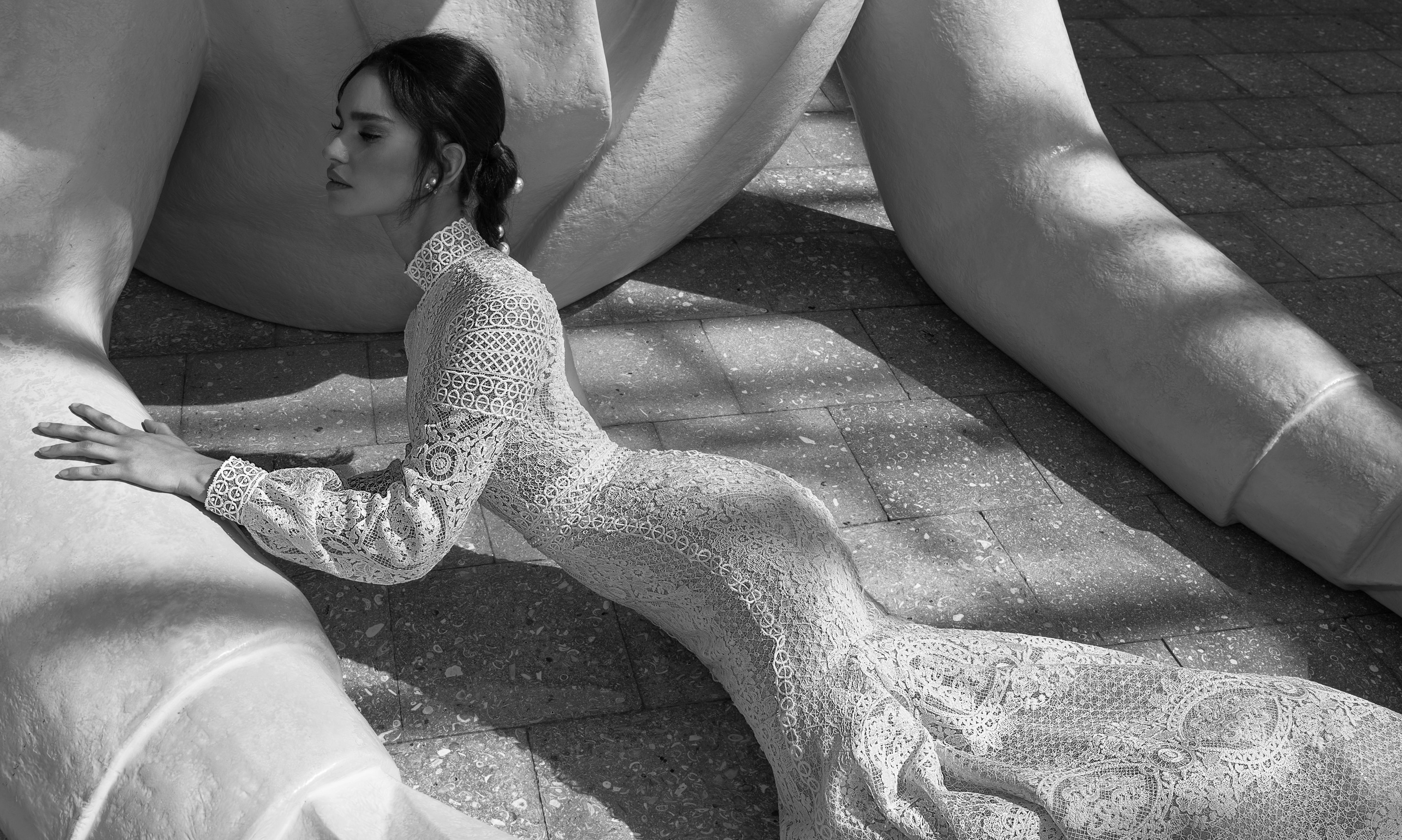 Vintage Lace Mermaid Dresses Backless High Collar Sweep Train Garden Wedding Gowns Long Sleeves vestido de novia