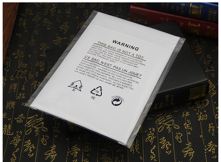 100 Pcs/ Lot Self Adhesive Resealable Clear Plastic Bags with "Not a Toy" Warning Words Thick Sealing Clothes Gift Packaging Ba
100 Pcs/ Lot Self Adhesive Resealable Clear Plastic Bags with "Not a Toy" Warning Words Thick Sealing Clothes Gift Packaging Ba
