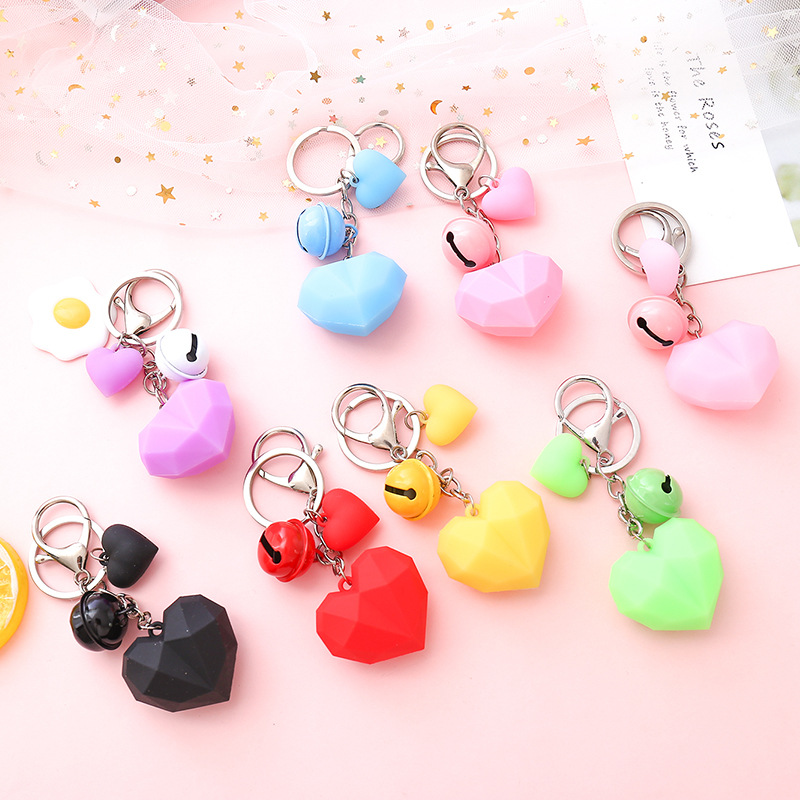 Bell Key Chains Cartoon Geometric Faceted Heart Keychain for Women Lovers Car Key Ring Holder Keyring Bag Decoration Jewelry Gifts Accessory