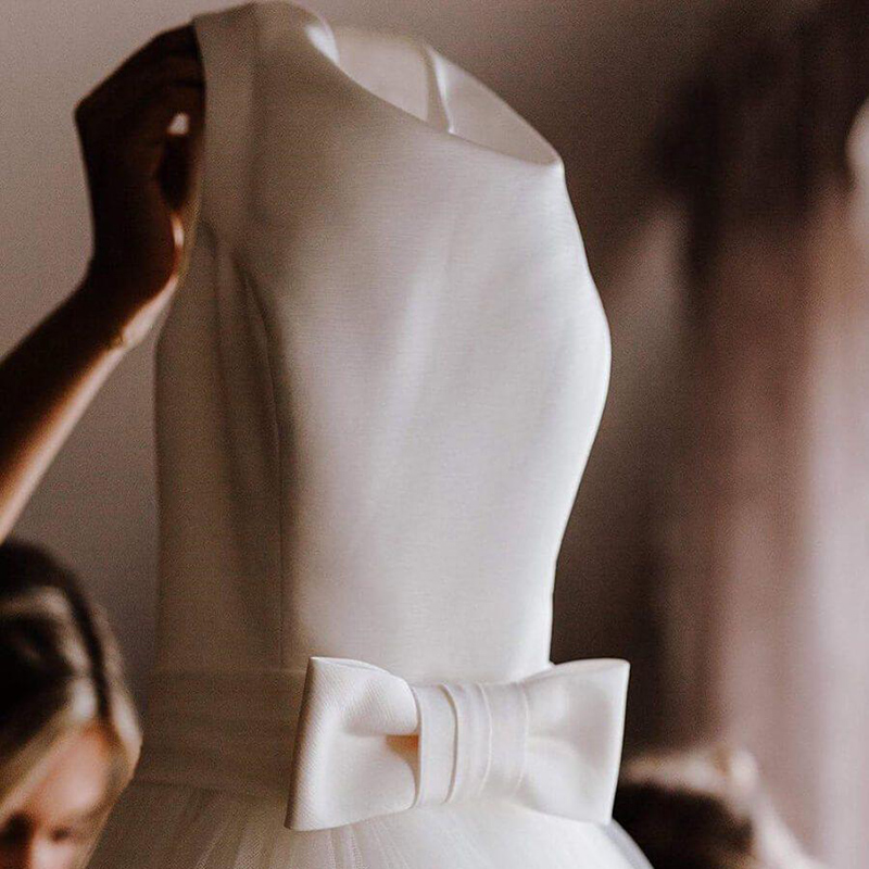 Brief A line Bridal Wedding Dresses 2019 oft Tulle Cheap Backless Plus Size Bridal Gowns White Ivory Wedding Gowns