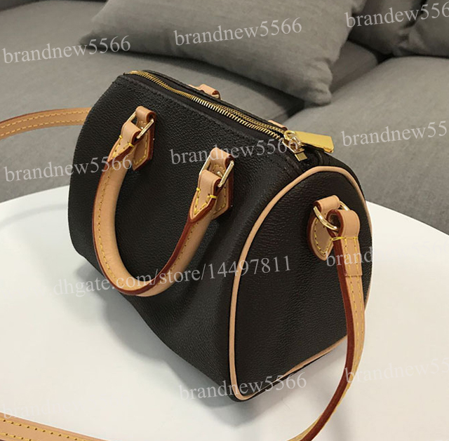 Wholesale 2021 Summer Long Belt Nano Handbag 61252 Women's Small Shoulder Bag Nano Lockit Bucklet crossbody Bag 41346 with dust bag card
Wholesale 2021 Summer Long Belt Nano Handbag 61252 Women's Small Shoulder Bag Nano Lockit Bucklet crossbody Bag 41346 with dust bag card