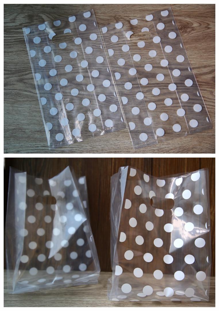 White polka dot Plastic Gift Bags, Plastic shopping bags, Retail Party Favor Bag Gift Bag 50pcs/lot