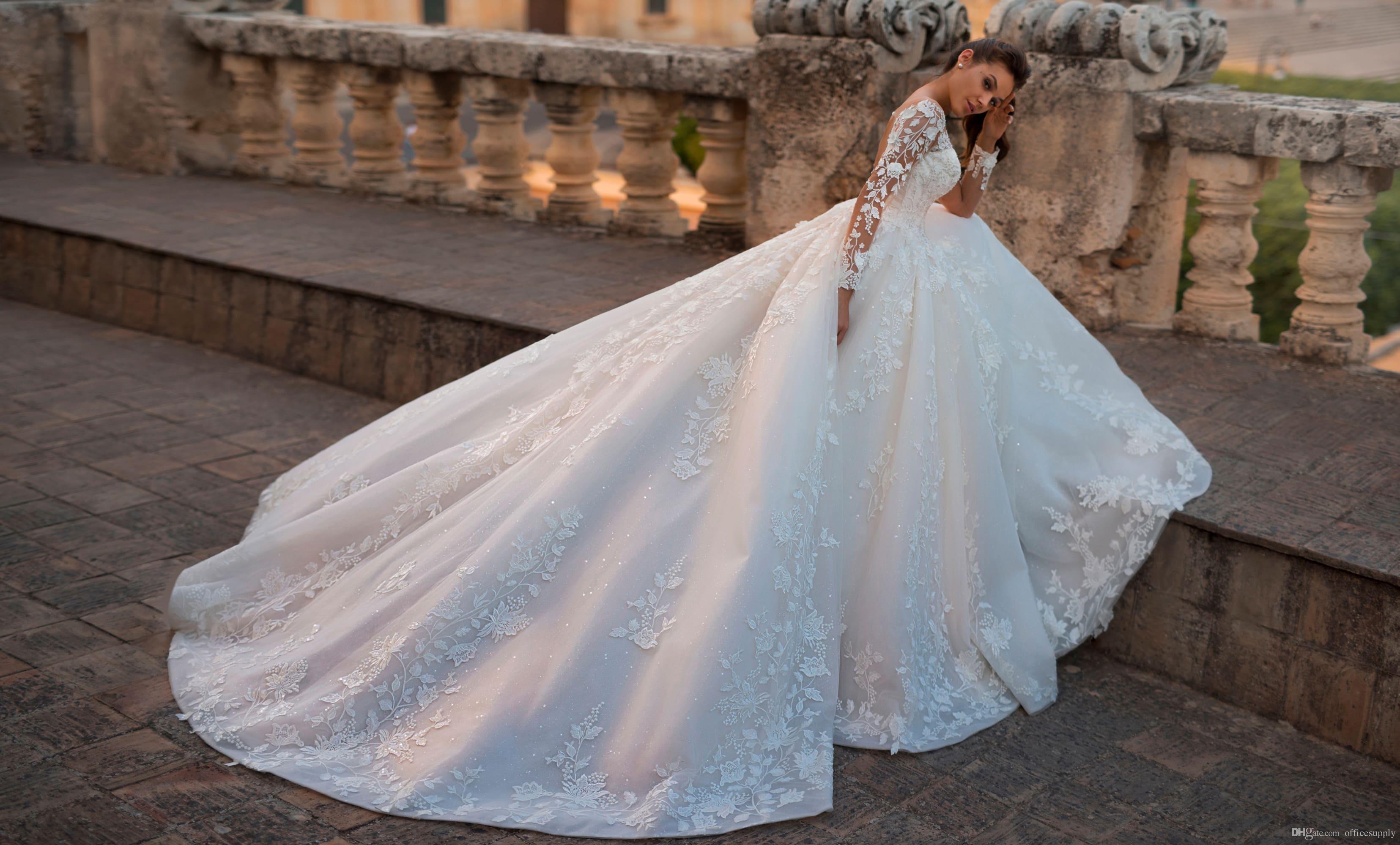Vintage A Line Wedding Dresses Lace Sheer Neck Long Sleeve Appliques Sweep Train Backless Wedding Dress Bridal Gowns vestidos de novia