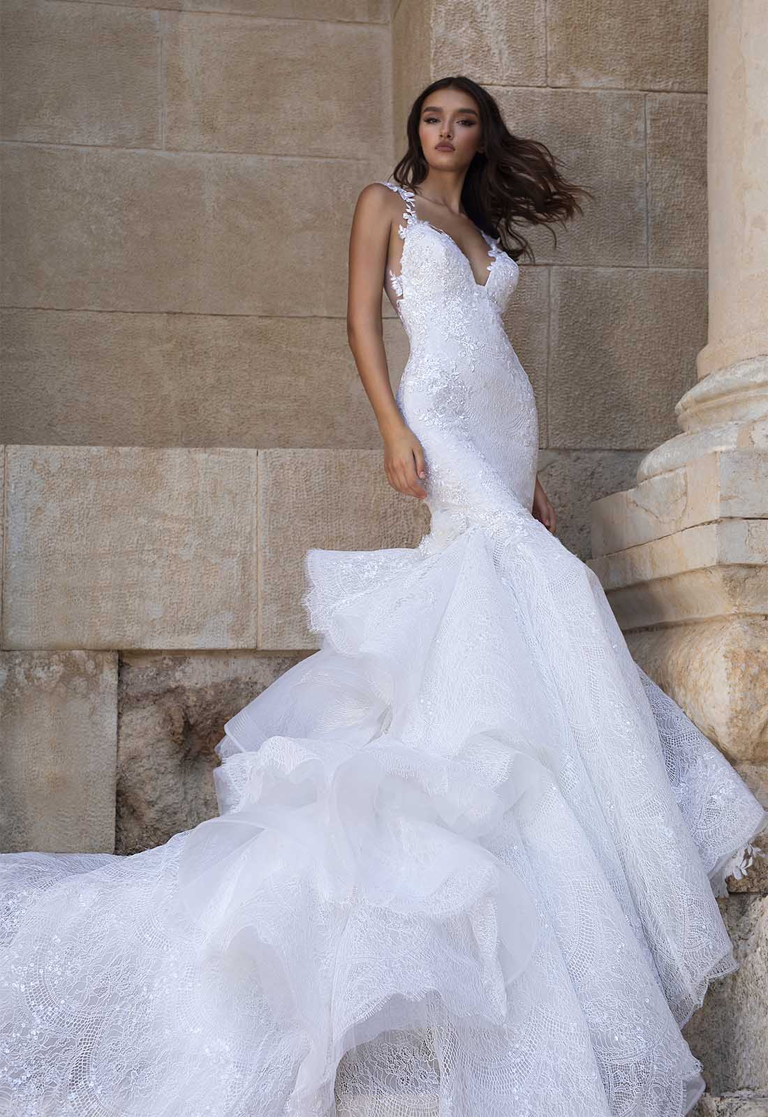 Gorgeous New Mermaid Wedding Dresses 2020 Lace V Neck Wedding Gowns Tiered Skirts robes de mariée Plus Size Bride Dress