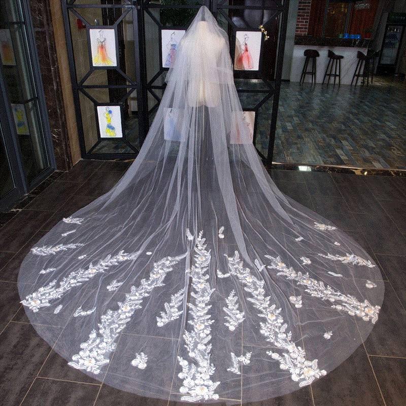 2019 Chapel Length Wedding Veils With Comb Two Layers Lace Applique Cheap Bridal Veils Free Shipping Real Picture, Ivory
2019 Chapel Length Wedding Veils With Comb Two Layers Lace Applique Cheap Bridal Veils Free Shipping Real Picture, Ivory