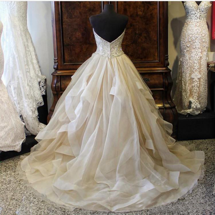 Organza Quinceanera Dresses Sweetheart Sleeveless Lace Up Floor Length Ball Gown Prom Dresses Sweet Evening Party Gowns