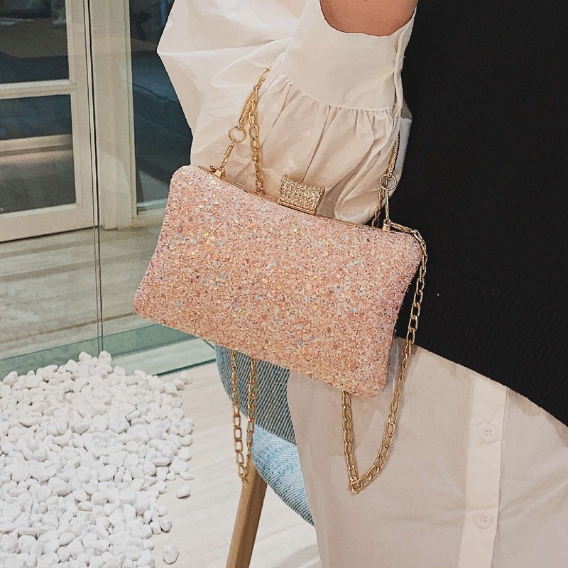 Women's Dinner Bag Shoulder Bag women's 2020 new style shoulder fashion dinner chain temperament handbag, Black
Women's Dinner Bag Shoulder Bag women's 2020 new style shoulder fashion dinner chain temperament handbag, Black