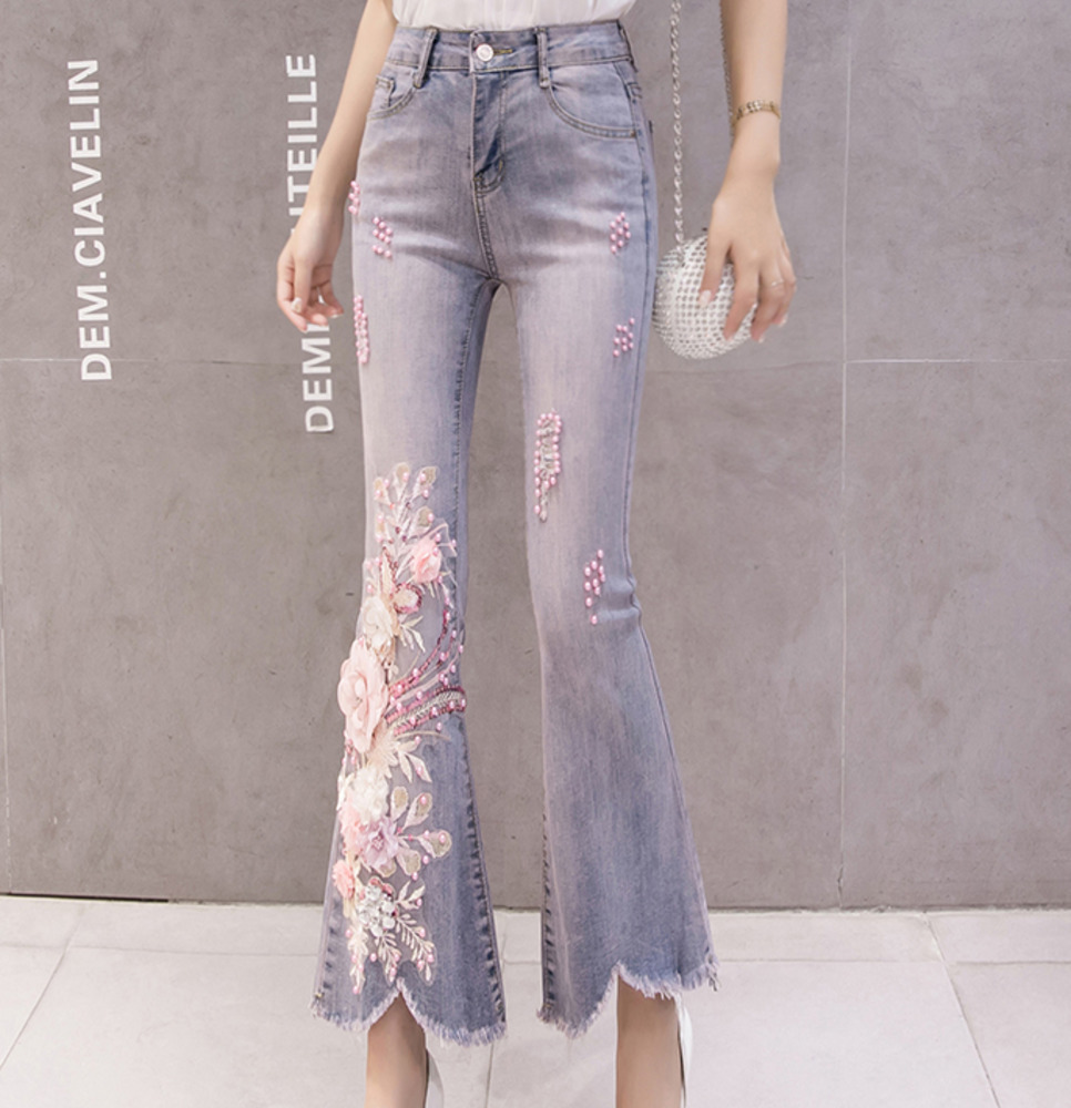 High Waist Elastic Jeans Women 3D Flower Embroidery Appliques Pearls Denim Long Trousers Ladies Flare Pants Sequined Casual Jean, Light blue
High Waist Elastic Jeans Women 3D Flower Embroidery Appliques Pearls Denim Long Trousers Ladies Flare Pants Sequined Casual Jean, Light blue