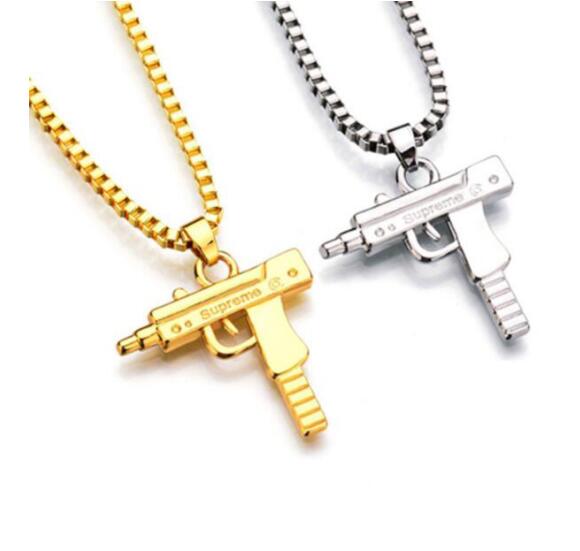 New Gold Chain Hip Hop Long Pendant necklace Men Women Fashion Brand Gun Shape Pistol Pendant Maxi designer necklace HIPHOP Jewelry A0179
New Gold Chain Hip Hop Long Pendant necklace Men Women Fashion Brand Gun Shape Pistol Pendant Maxi designer necklace HIPHOP Jewelry A0179