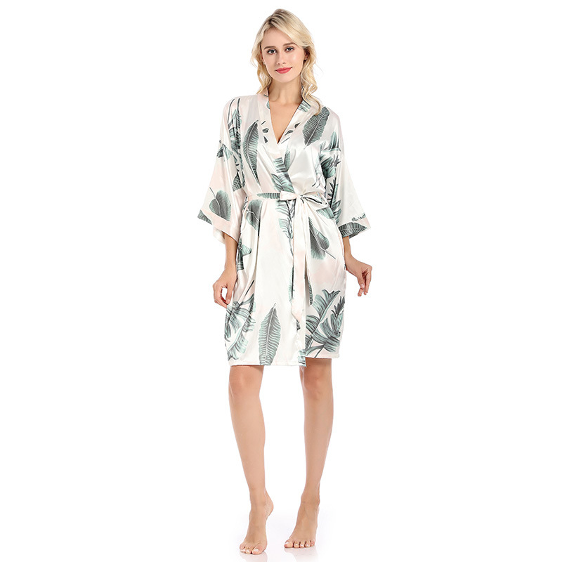 Women' satin simulation silk nightgown pajamas printed plus size bathrobes home service cardigan silk robes for women
Women' satin simulation silk nightgown pajamas printed plus size bathrobes home service cardigan silk robes for women